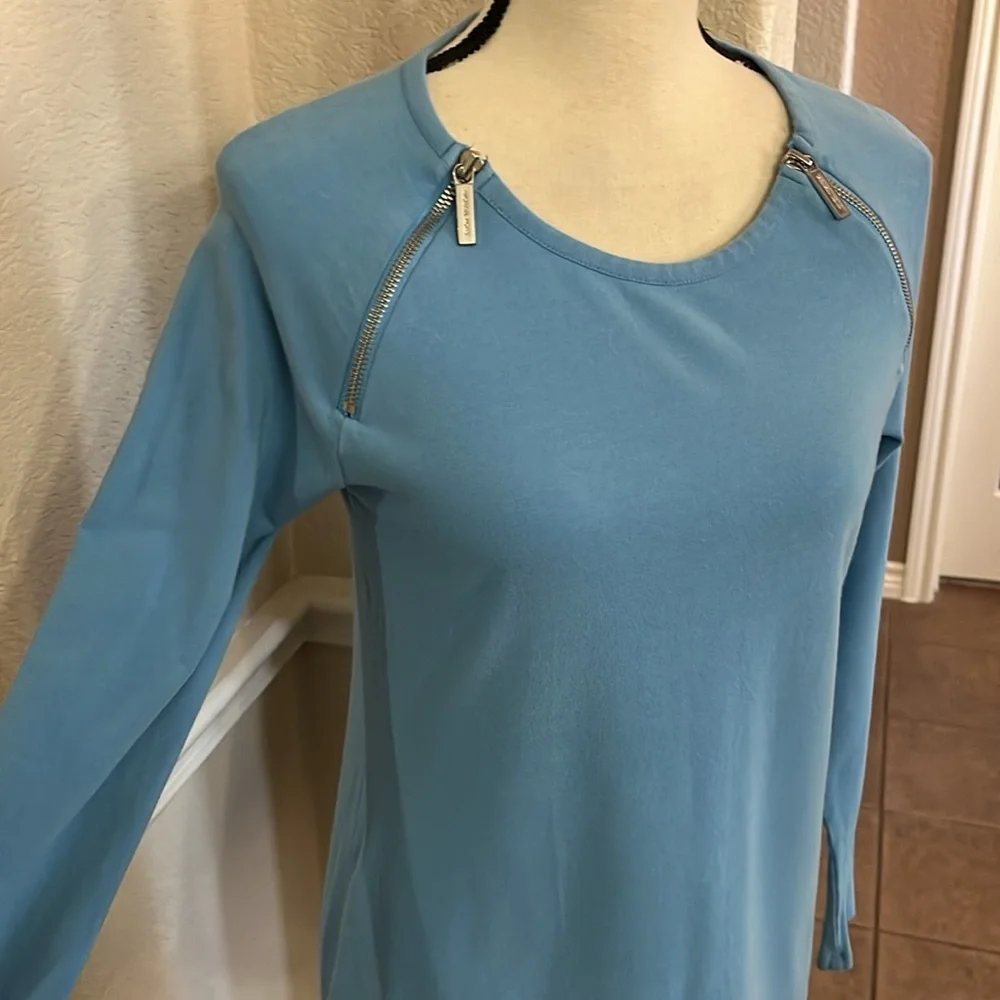 Michael Kors blue long sleeve top blouse Size M